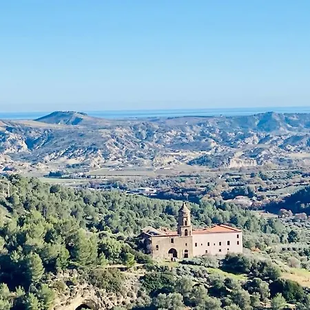 N•73. Stylish Boutique In Basilicata Apartment Tursi