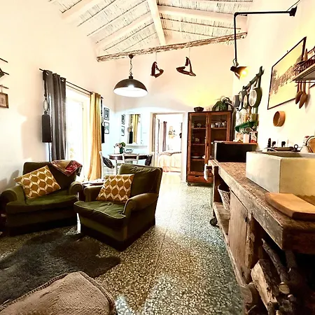 Apartment N•73. Stylish Boutique In Basilicata Tursi